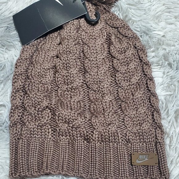 Nike Women's Knitted Beanie Cap Hat With Removable Pom NWT Fall Winter Trending - Picture 3 of 9